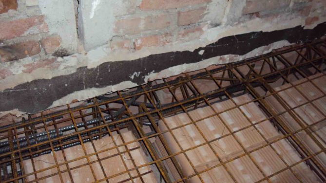 Dettaglio di cordolo e armature