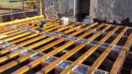 Solaio e struttura interna in lavorazione