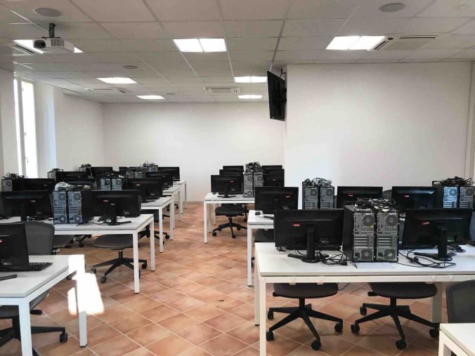 Aula informatica della sede universitaria