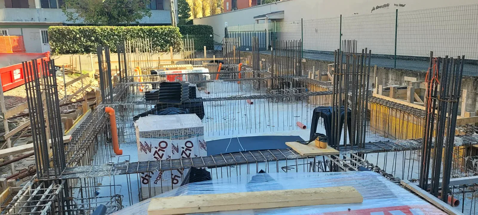 Nuovo fabbricato residenziale in corso di costruzione
